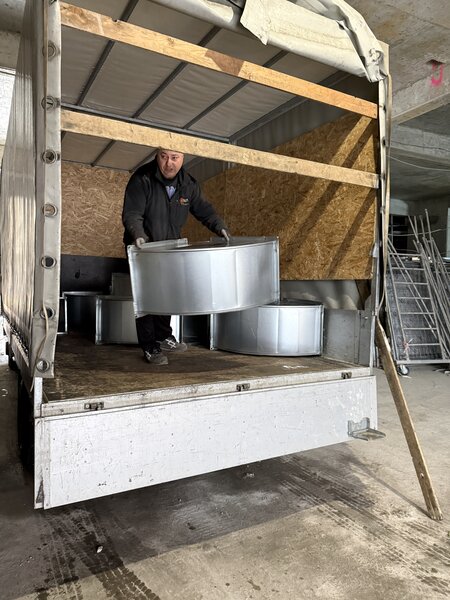 Montator tubulatura ventilatie cu permis de conducere